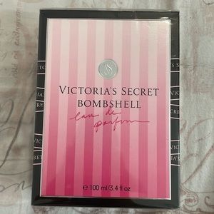 ❤️1 LEFT❤️NIB Victoria’s Secret BOMBSHELL Perfume 100 ml